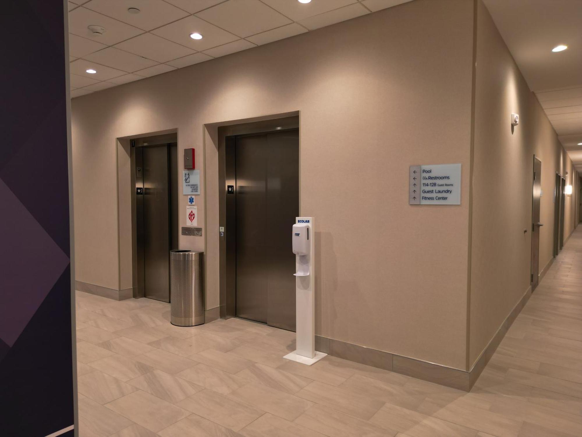 Holiday Inn Express & Suites Chicago Schaumburg By Ihg Zewnętrze zdjęcie