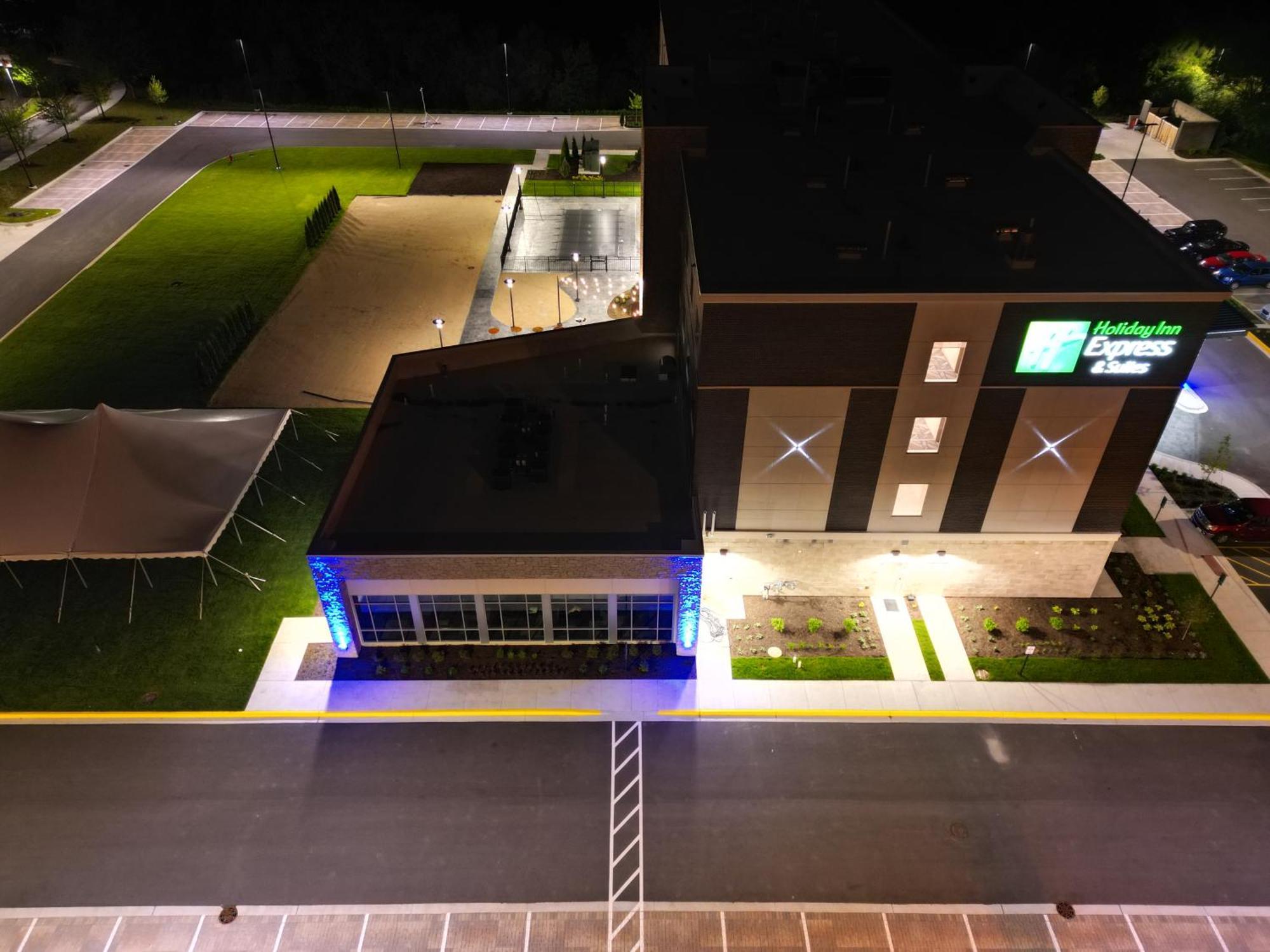 Holiday Inn Express & Suites Chicago Schaumburg By Ihg Zewnętrze zdjęcie