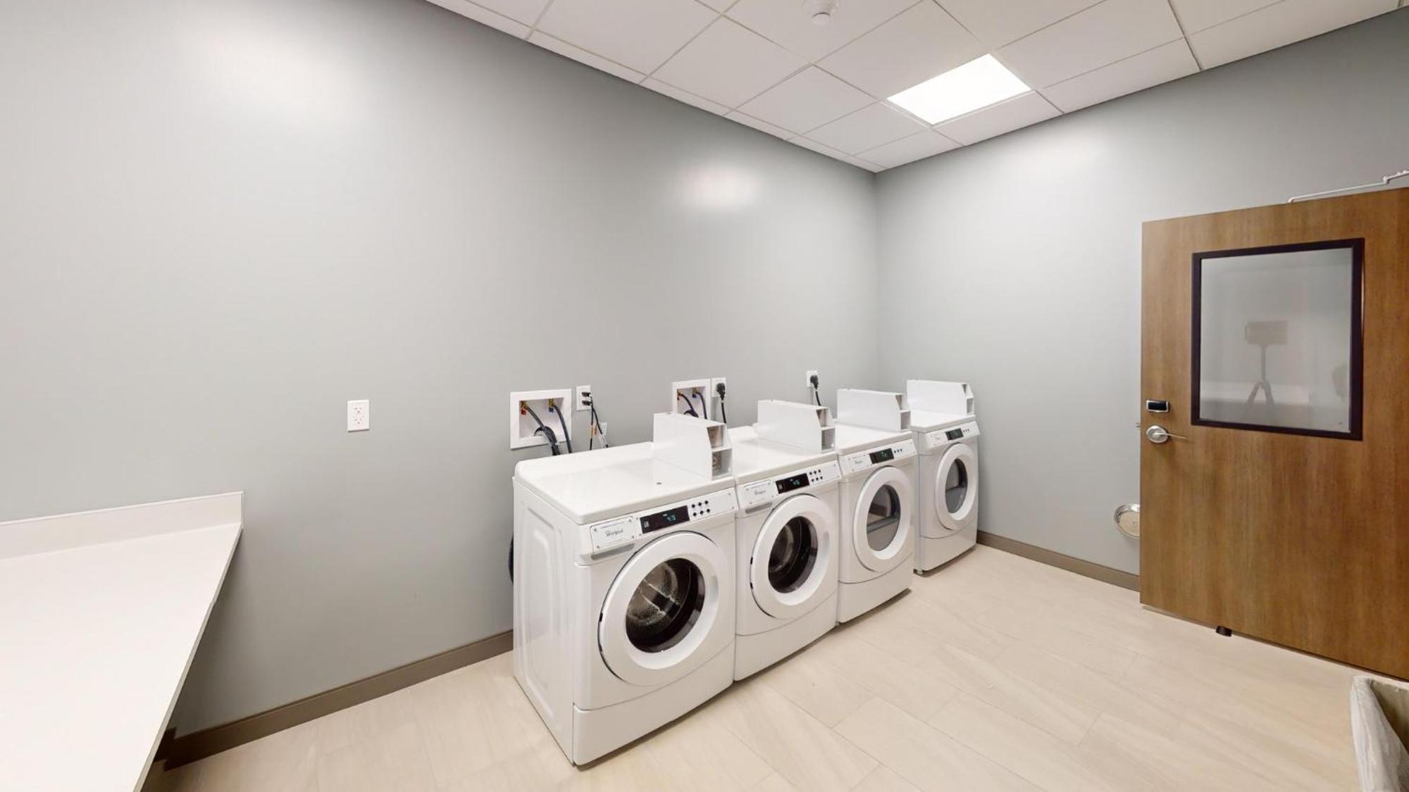 Holiday Inn Express & Suites Chicago Schaumburg By Ihg Zewnętrze zdjęcie