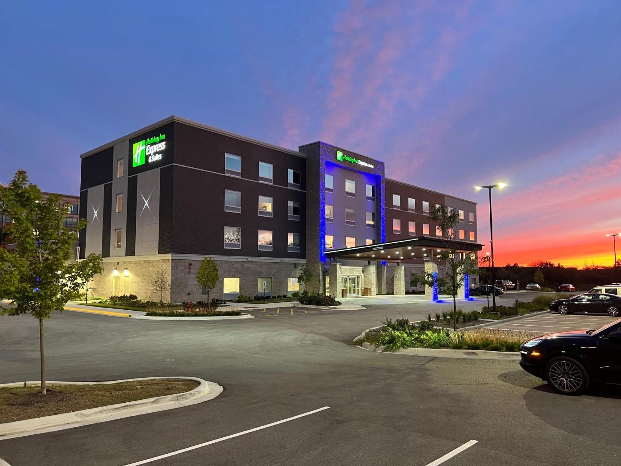 Holiday Inn Express & Suites Chicago Schaumburg By Ihg Zewnętrze zdjęcie